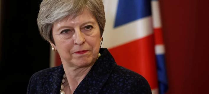 Kλυδωνισμοί στη Μ.Βρετανία λόγω Brexit – Παραιτήσεις υπουργών και εκνευρισμός